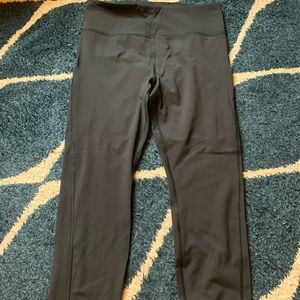 Athleta Ultimate Stash Pocket 7/8 Tight in Black NWOT